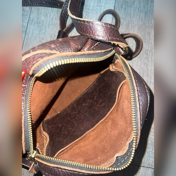 Portland Leather MESA MINI CROSSBODY in Cold Brew - Picture 4 of 6